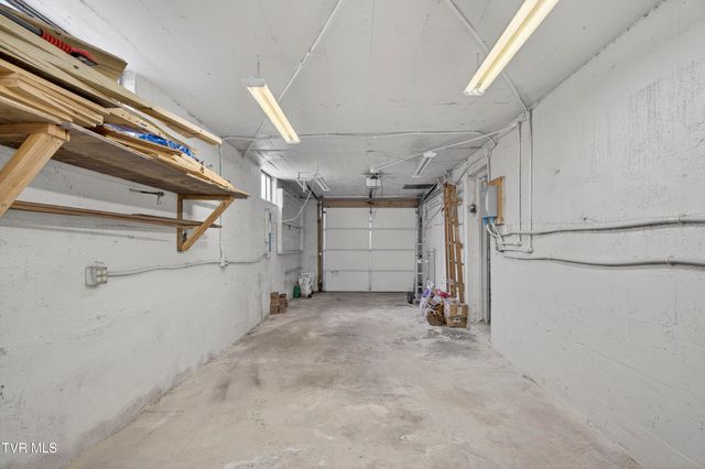 415 East Main Street, Marion, VA 24354