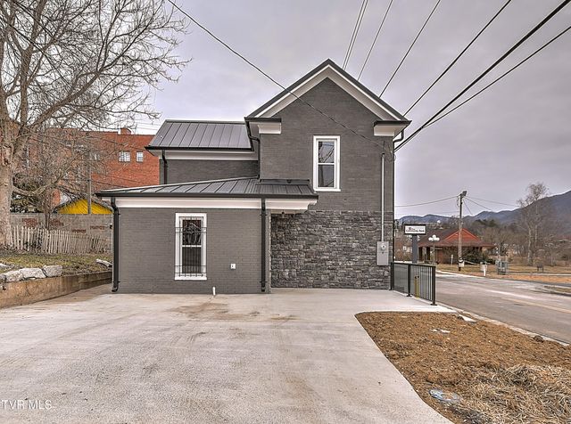 138 Antique Street, Gate City, VA 24251