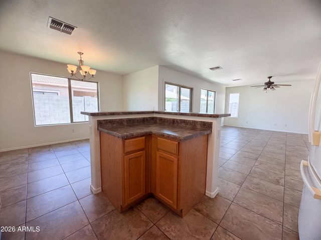 2232 E COCHISE Avenue, Apache Junction, AZ 85119