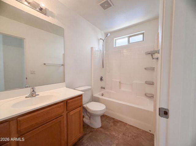 2232 E COCHISE Avenue, Apache Junction, AZ 85119