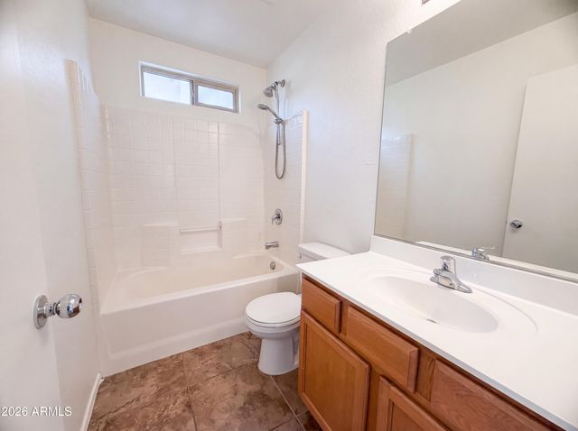 2232 E COCHISE Avenue, Apache Junction, AZ 85119