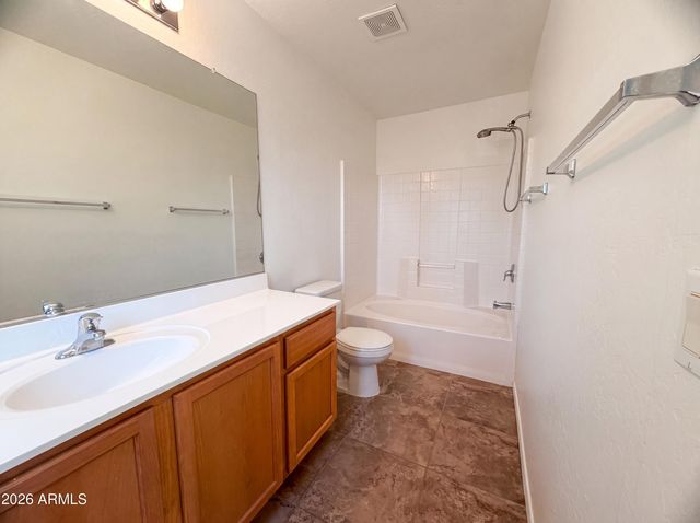 2232 E COCHISE Avenue, Apache Junction, AZ 85119
