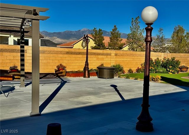 4860 Bakersmill Court, Pahrump, NV 89061