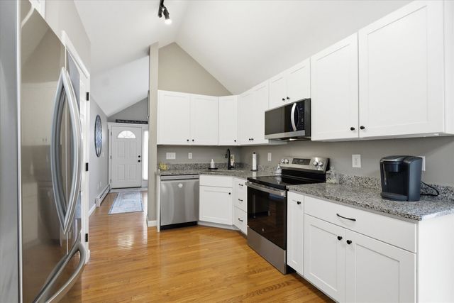 31 Henderson Rd Unit 5, Gilford, NH 03249
