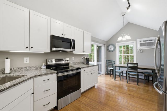 31 Henderson Rd Unit 5, Gilford, NH 03249