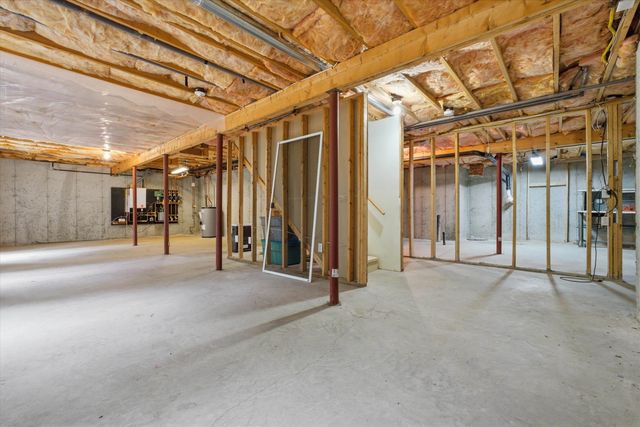 31 Henderson Rd Unit 5, Gilford, NH 03249
