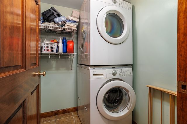 29 Morningside St, Leominster, MA 01453