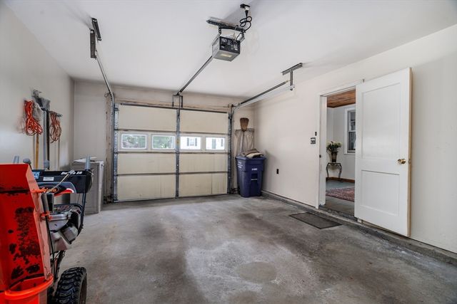 29 Morningside St, Leominster, MA 01453