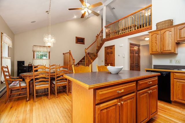 29 Morningside St, Leominster, MA 01453