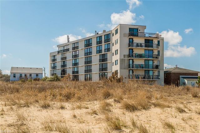 1222 E Ocean View Ave Apt 306, Norfolk, VA 23503