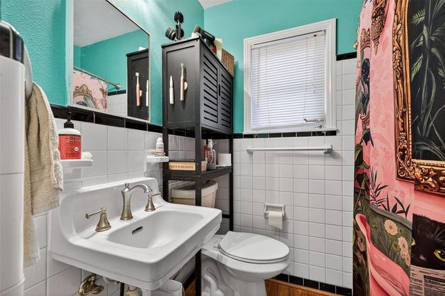 500 35TH AVENUE N, St Petersburg, FL 33704