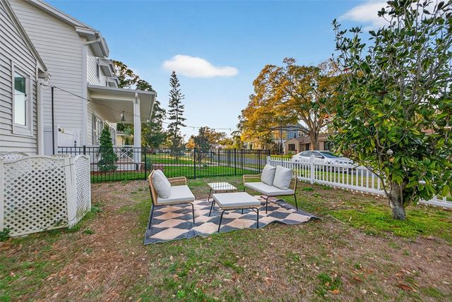 500 35TH AVENUE N, St Petersburg, FL 33704