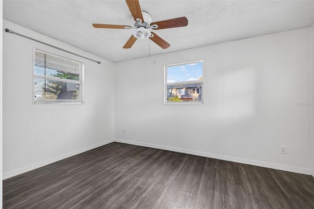 500 35TH AVENUE N, St Petersburg, FL 33704