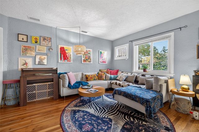 500 35TH AVENUE N, St Petersburg, FL 33704