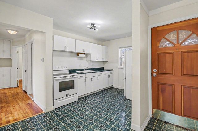 20450 Lancaster Street, Harper Woods City, MI 48225