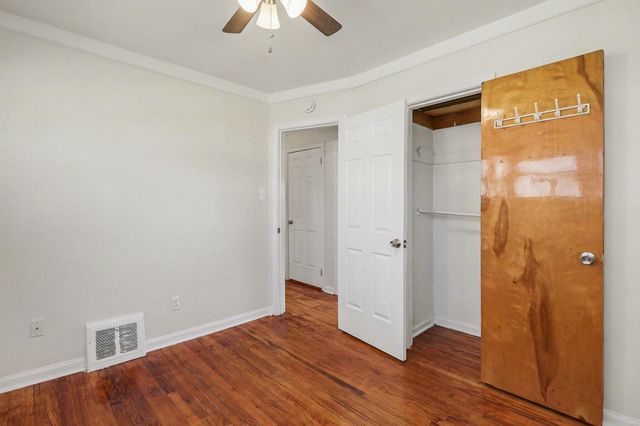 20450 Lancaster Street, Harper Woods City, MI 48225