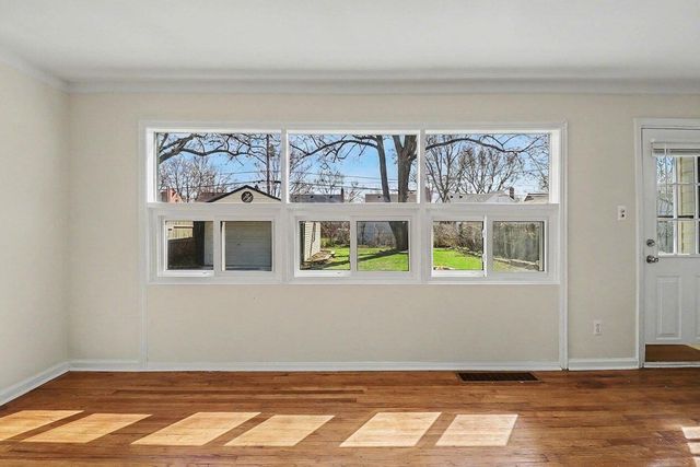 20450 Lancaster Street, Harper Woods City, MI 48225