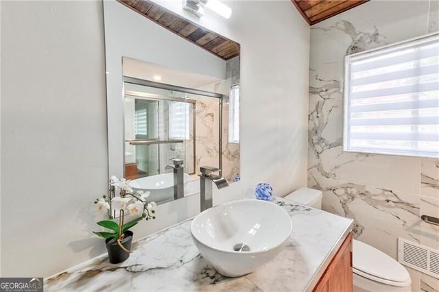 3348 Lynnray Drive, Atlanta, GA 30340