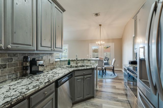 813 CORBIN DRIVE, Burkburnett, TX 76354