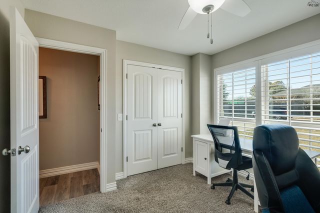 813 CORBIN DRIVE, Burkburnett, TX 76354