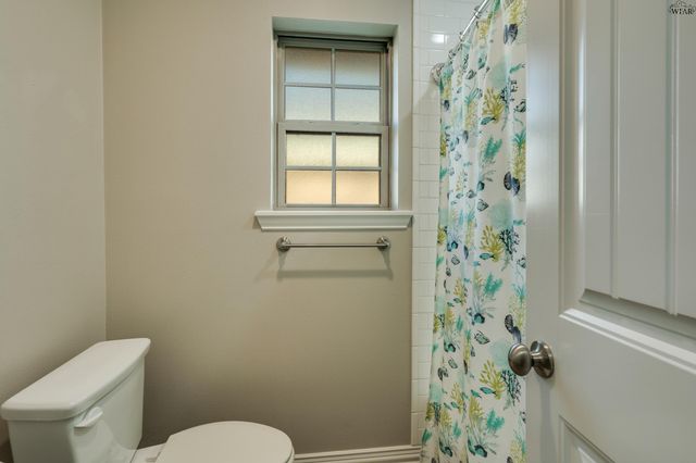 813 CORBIN DRIVE, Burkburnett, TX 76354