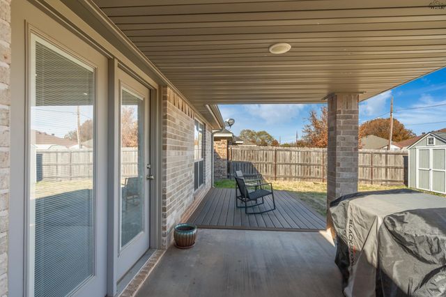 813 CORBIN DRIVE, Burkburnett, TX 76354