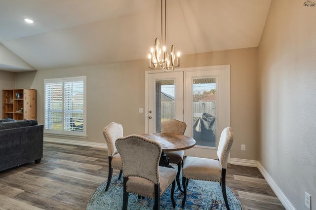 813 CORBIN DRIVE, Burkburnett, TX 76354