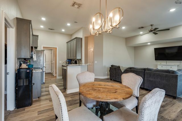 813 CORBIN DRIVE, Burkburnett, TX 76354