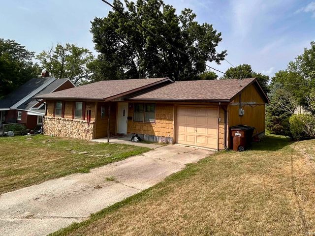 1009 W Walnut Street, Brownstown, IN 47220