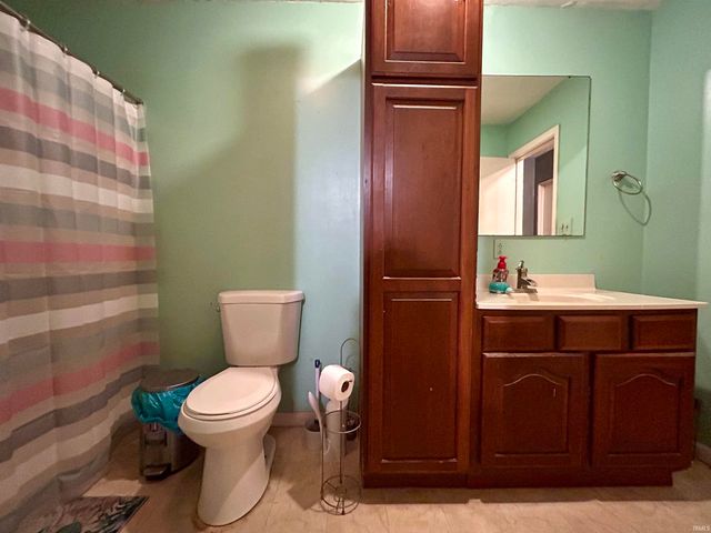 1009 W Walnut Street, Brownstown, IN 47220