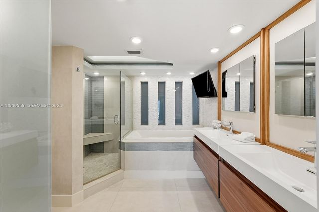 2800 E Sunrise Blvd PHG, Fort Lauderdale, FL 33304