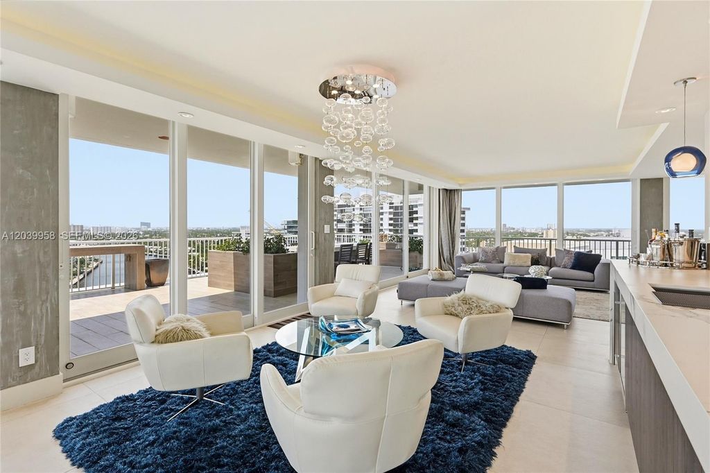 2800 E Sunrise Blvd PHG, Fort Lauderdale, FL 33304