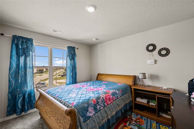 1200 12th Street SE, Bondurant, IA 50035