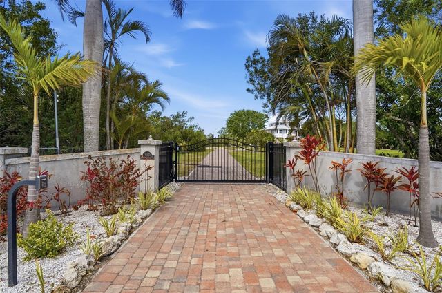 455 HORSESHOE LOOP ROAD, Terra Ceia, FL 34250