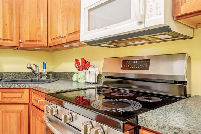 195 Bridle Cross Road 195, Fitchburg, MA 01420