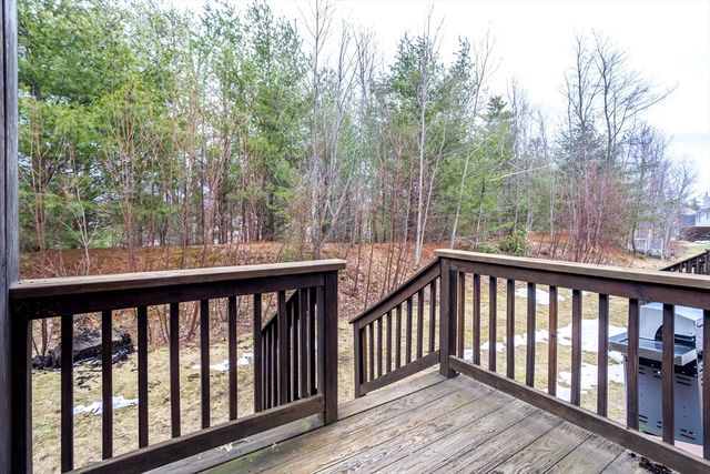 195 Bridle Cross Road 195, Fitchburg, MA 01420