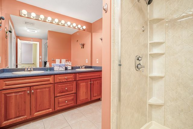 195 Bridle Cross Road 195, Fitchburg, MA 01420