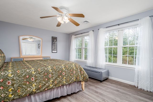 195 Bridle Cross Road 195, Fitchburg, MA 01420