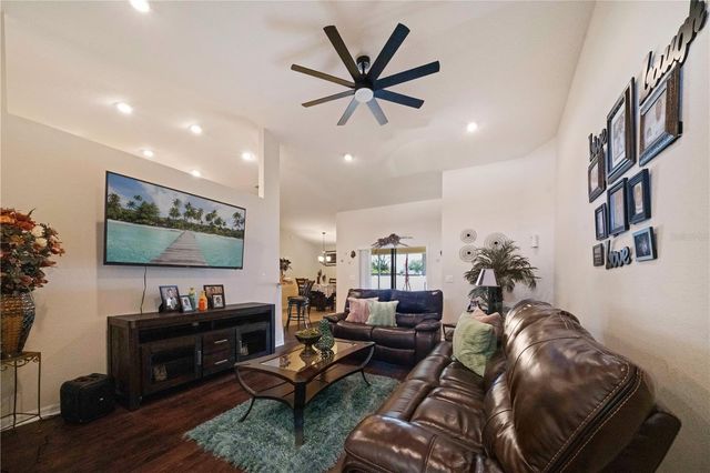 6518 CRESCENT LOOP, Winter Haven, FL 33884