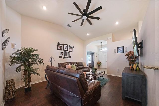 6518 CRESCENT LOOP, Winter Haven, FL 33884