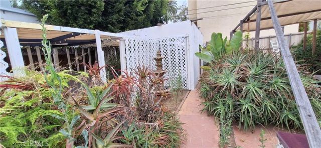 906 N Crescent Heights, Los Angeles, CA 90046