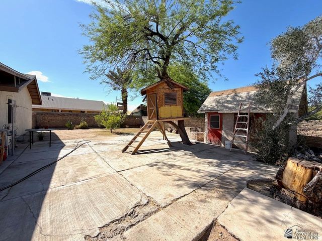 1216 E D St, San Luis, AZ 85336