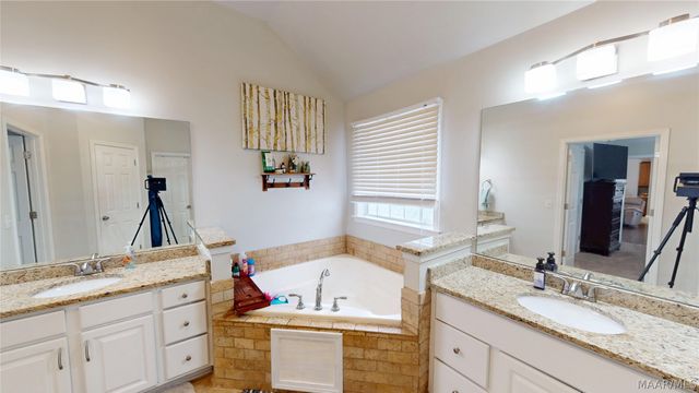 613 Stoneybrooke Way, Montgomery, AL 36117