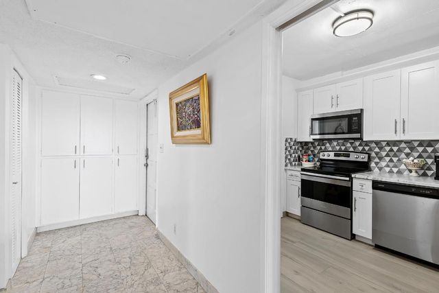 3200 N Palm Aire Drive 901, Pompano Beach, FL 33069