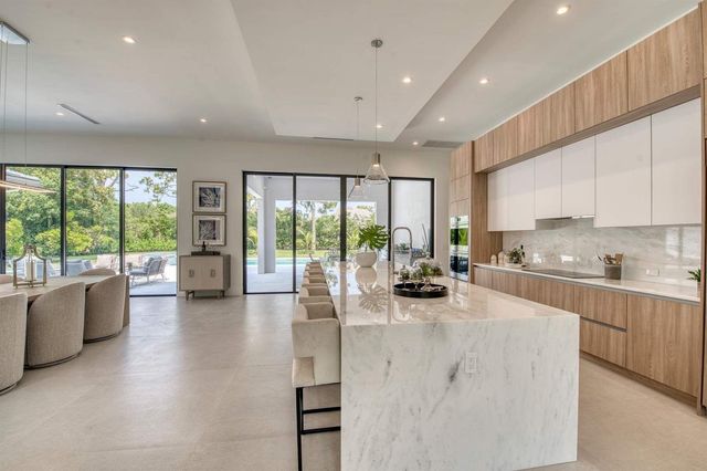 5382 Sea Biscuit Road, Palm Beach Gardens, FL 33418