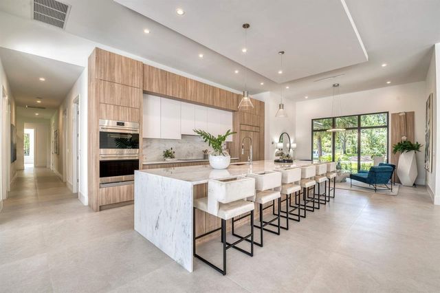 5382 Sea Biscuit Road, Palm Beach Gardens, FL 33418