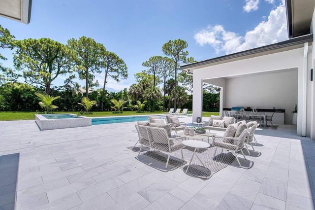 5382 Sea Biscuit Road, Palm Beach Gardens, FL 33418