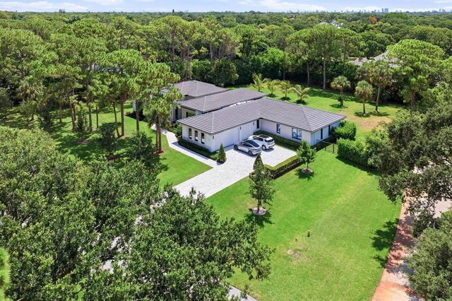 5382 Sea Biscuit Road, Palm Beach Gardens, FL 33418