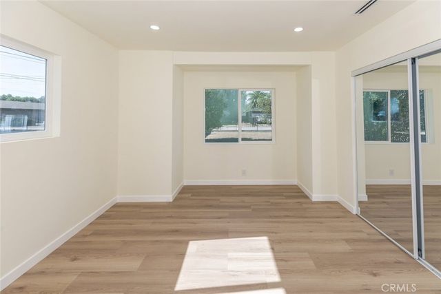 15724 Chase Street, North Hills, CA 91343
