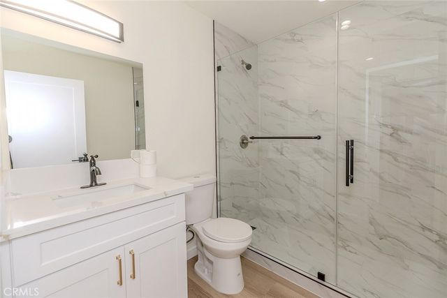 15724 Chase Street, North Hills, CA 91343